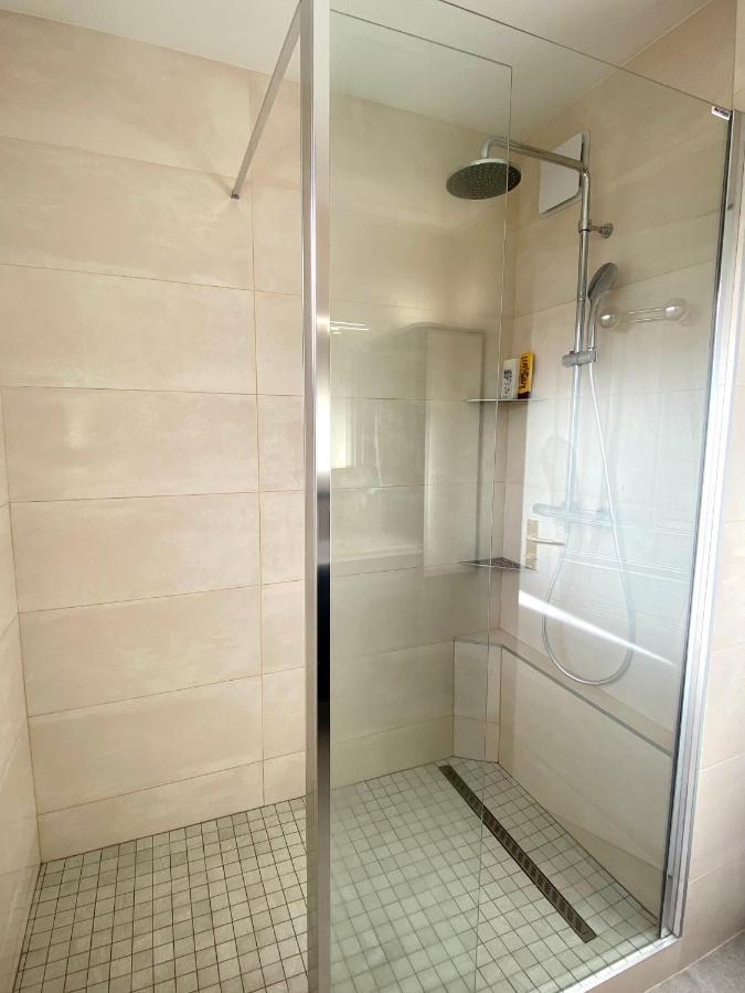 Appartement Spacieux A Pontaillac, Proche Plage Royan Exterior photo